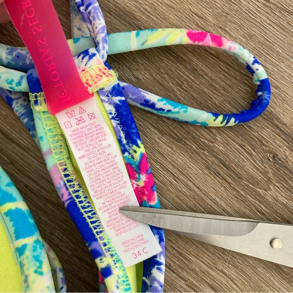 Victoria’s Secret Womens Bra 34C Halter & Back Tie Ruffle Bow Push Up Tropical - Picture 6 of 11